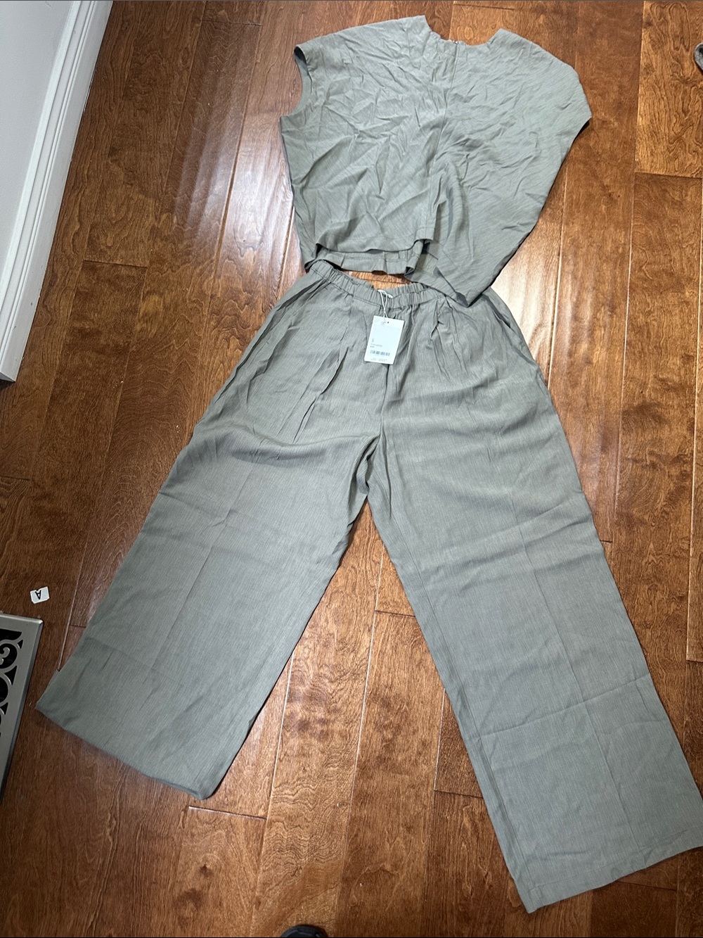 Zara Sage Green Wide-Leg Two-Piece Set
